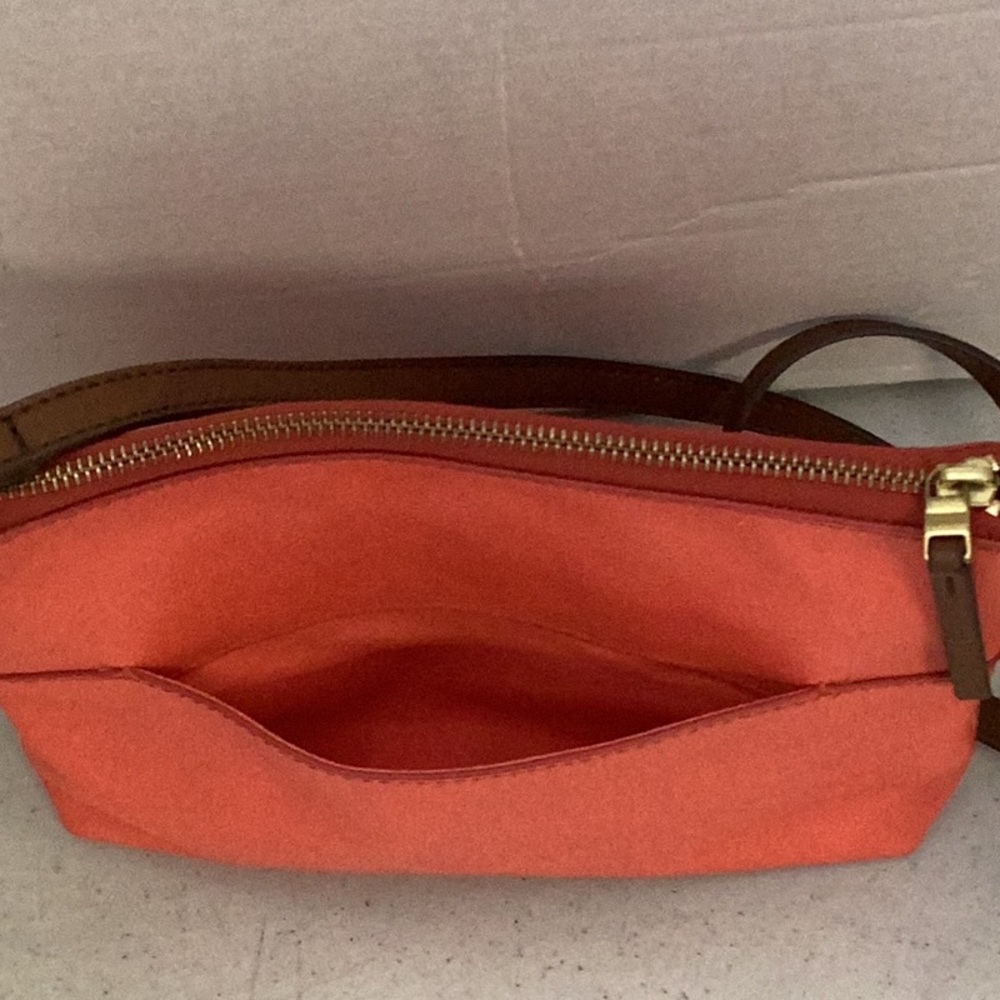 Coral Crossbody Leather Shoulder Bag - Women - Picture 4 of 13